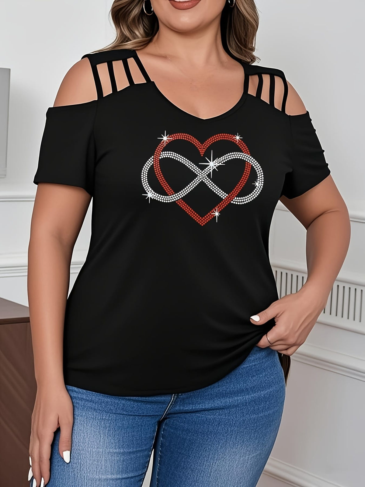 jkthpu-45 Plus Size, Plus Size Women's Rhinestone-Embellished Heart Design