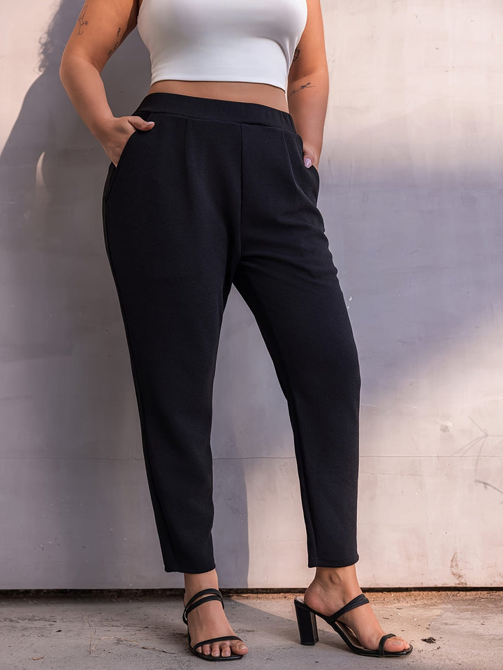 Plus Size Solid Pleated Tapered Pants - Stylish