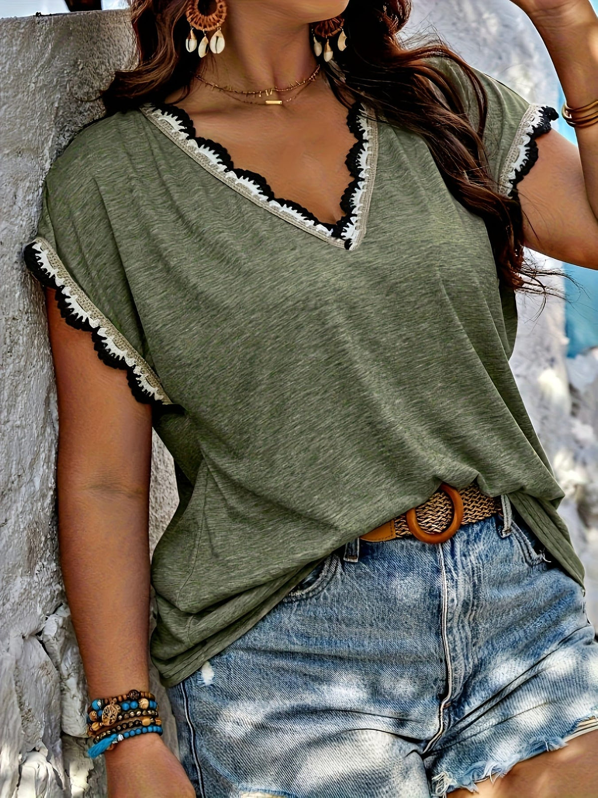 KissICON Plus Size, Spring-Summer Plus Size Contrast Lace Trim T-Shirt Top