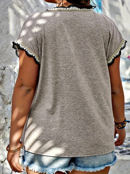 KissICON Plus Size, Spring-Summer Plus Size Contrast Lace Trim T-Shirt Top