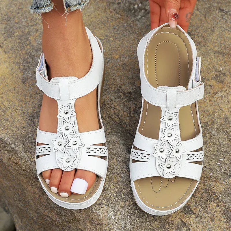 KissICON Plus Size Star Decor Wedges Sandals Women 2025