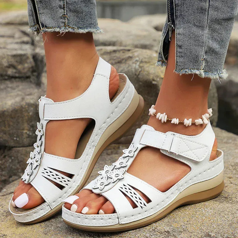 KissICON Plus Size Star Decor Wedges Sandals Women 2025