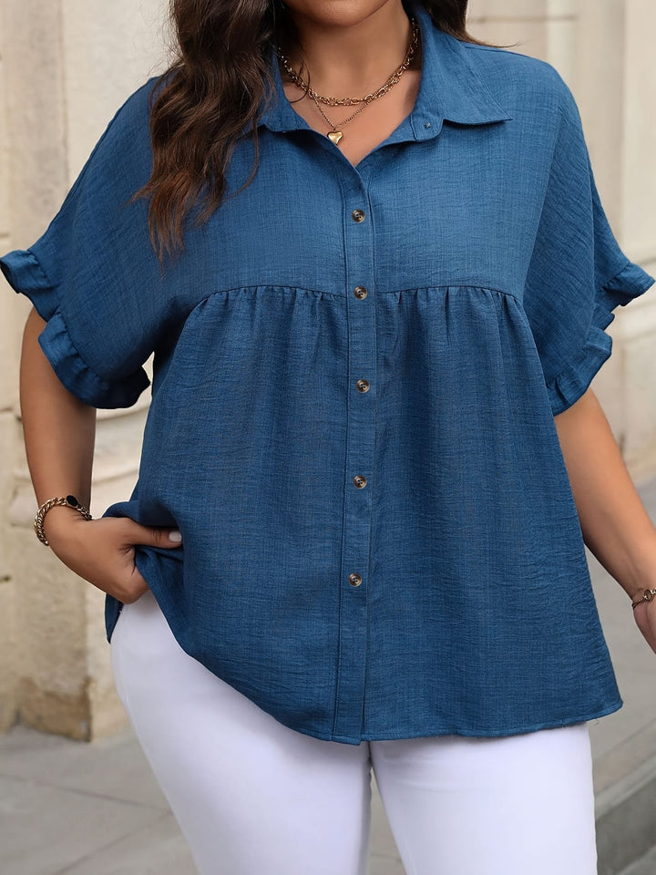 Plus Size Women'S Button-Up Shirt, Stylish Short-Sleeve Collared Top for Summer Office Wear.