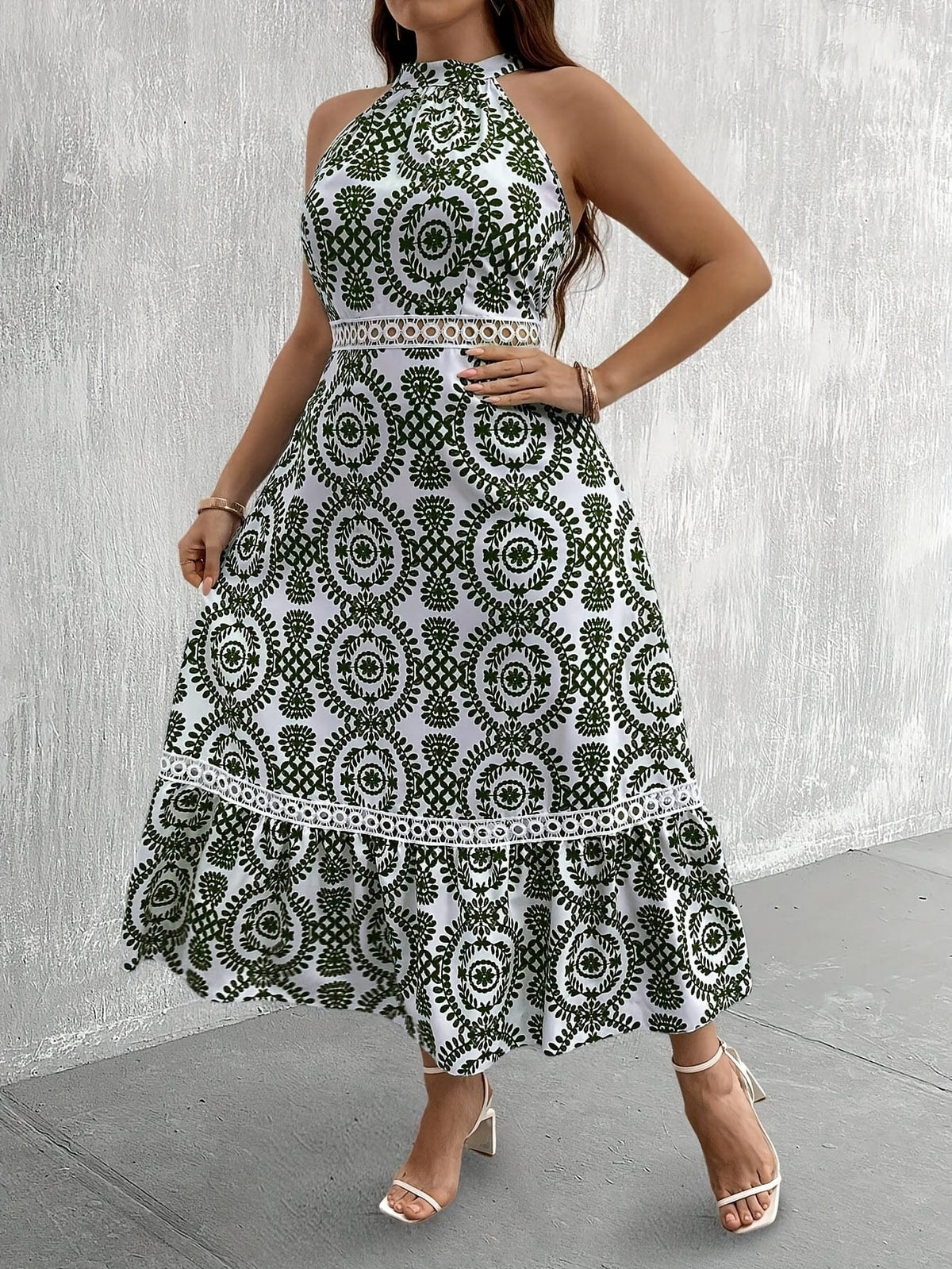 jkthpu-45 Plus Size Women's Elegant Botanical Print Halter Neck Dress with Lace Trim & Flowy Ruffled Hem - Summer Long Dress, Fitted Top & Flared Skirt, Machine Washable, Floral Maxi Dress, Vacation Outfit, Lightweight Fabric, Curvy Women