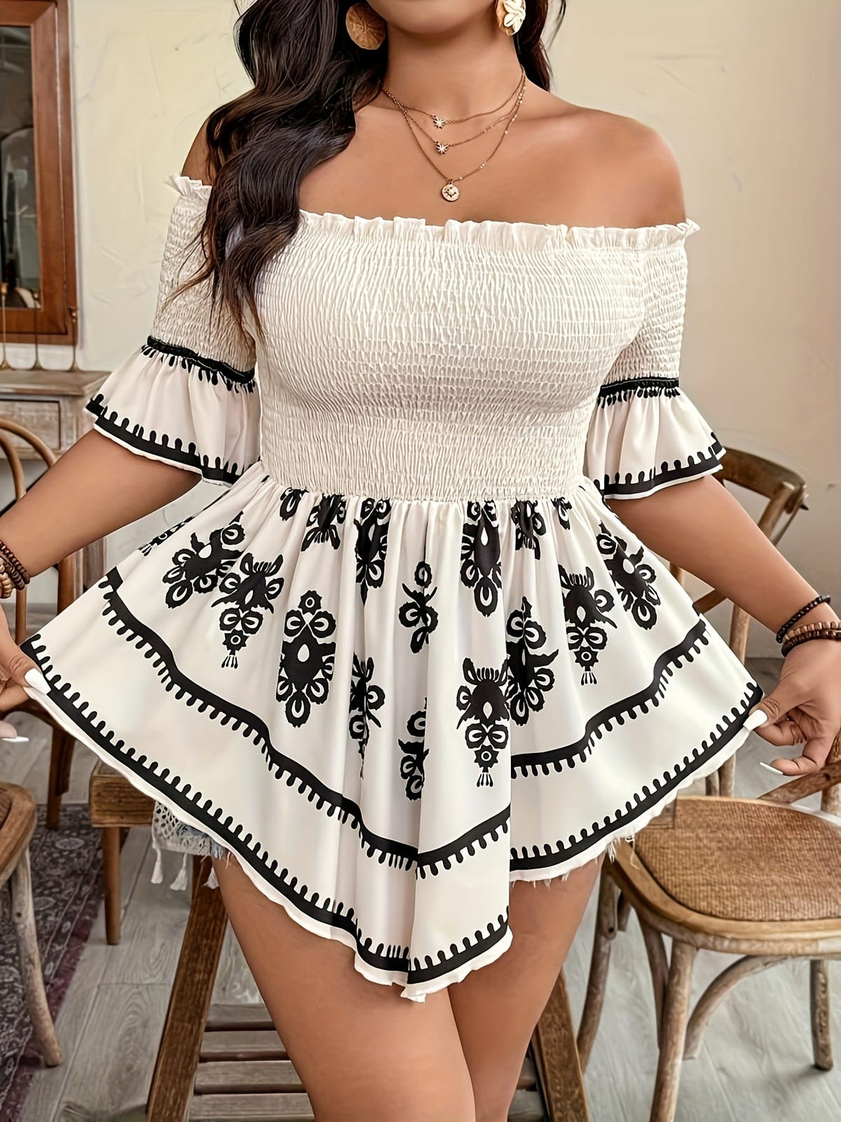 jkthpu-45 Plus Size Women's Elegant Off-Shoulder Geometric Print Shirt