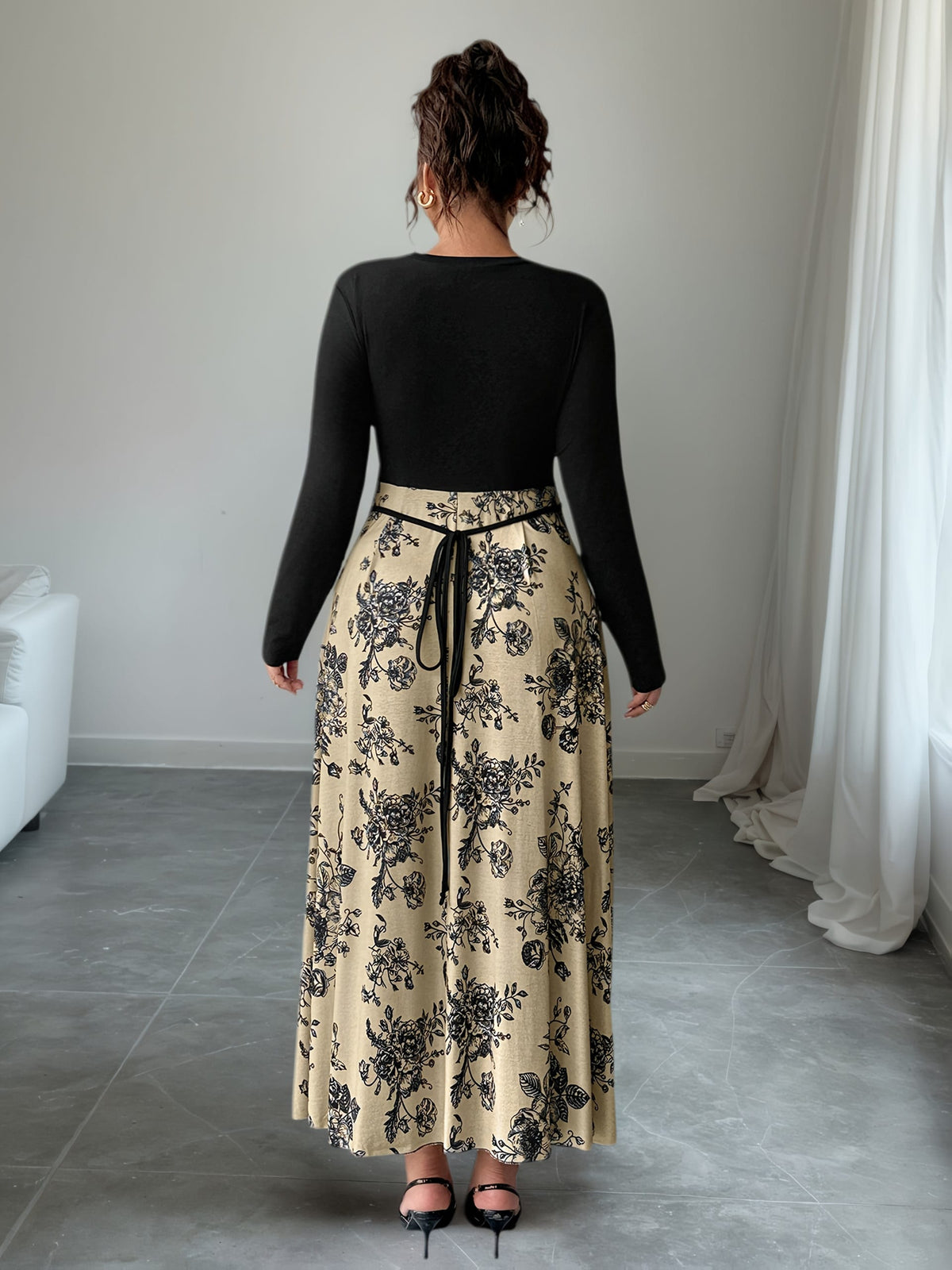 jkthpu-45 Plus Size, Women's Floral print maxi dress - Beige & black Floral pattern, Tie-waist flared skirt, Machine Washable Formal & Casual Outfits for Fall/Winter Everyday Special Events, Winter Elegant Outfit, Nontransparent Material, Fall Fashion, Quality Stit