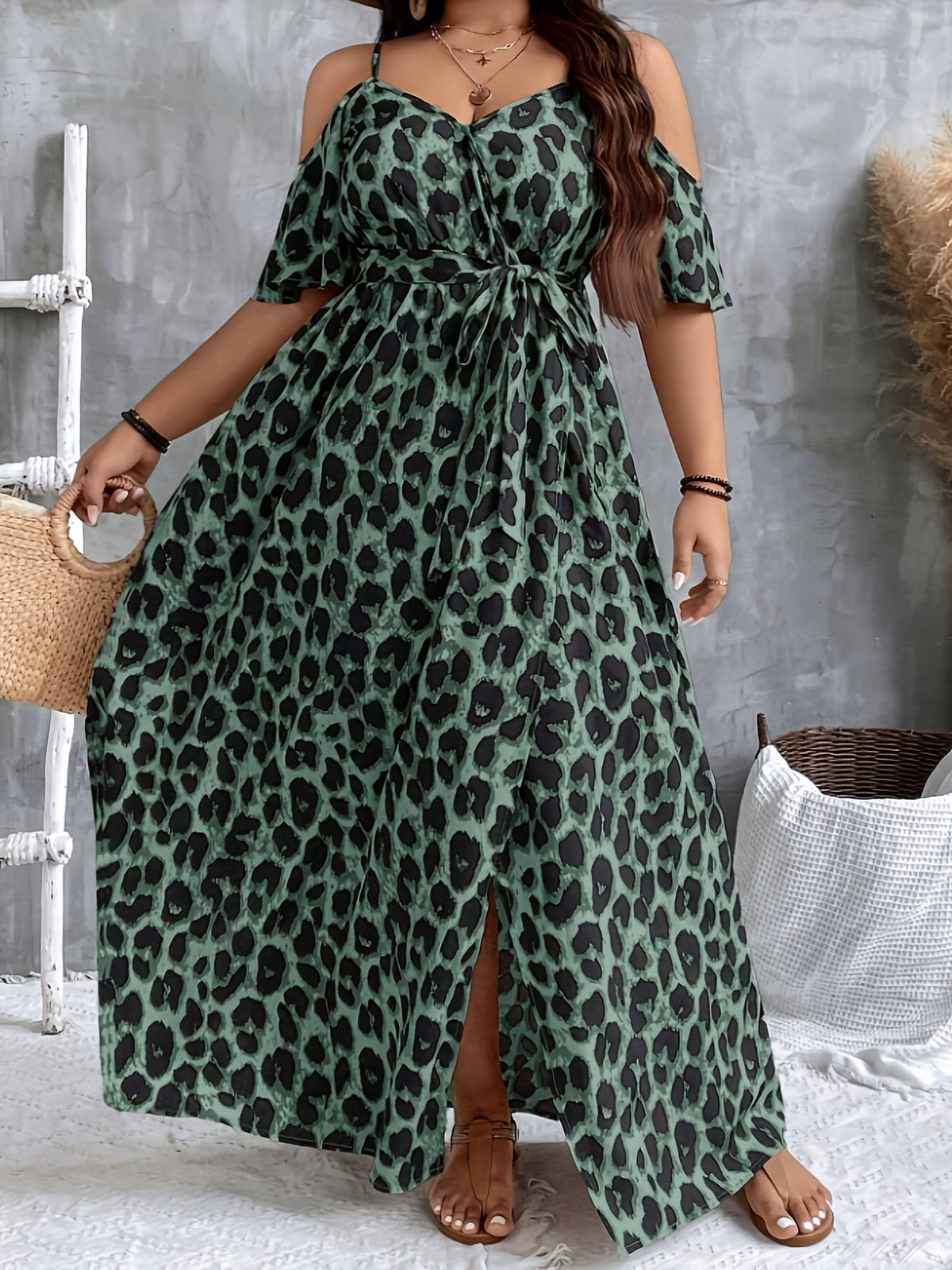jkthpu-45 Plus Size Women's Leopard Print Elegant Fitted Midi Dress - Spaghetti Strap, Machine Washable, All-Season Versatile for Casual & Formal Wear, Formal Attire, Simple Elegance, Flowing Skirt Style