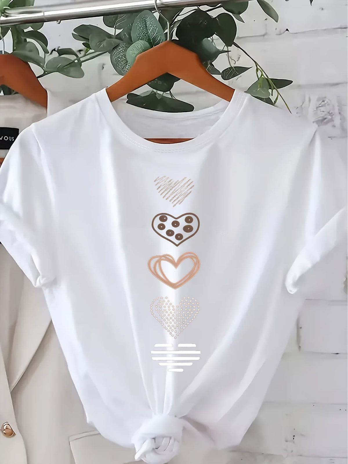 KissICON Plus Size, Women's Plus Size Casual T-Shirt - Stretchy Everyday Top with Heart Patterns (White/rose Golden/Print) - Machine Washable Round Neck Shirt for Women - Non-See-Through Fabric for Spring, Summer, Fall Outfits, Ladies