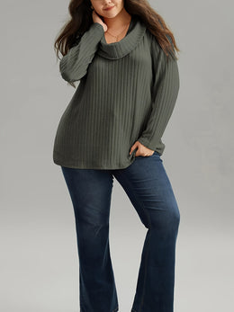 KissICON Plus Size, Women's Plus Size Oversized Elegant Ruffled