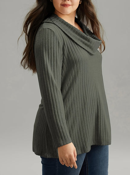 KissICON Plus Size, Women's Plus Size Oversized Elegant Ruffled