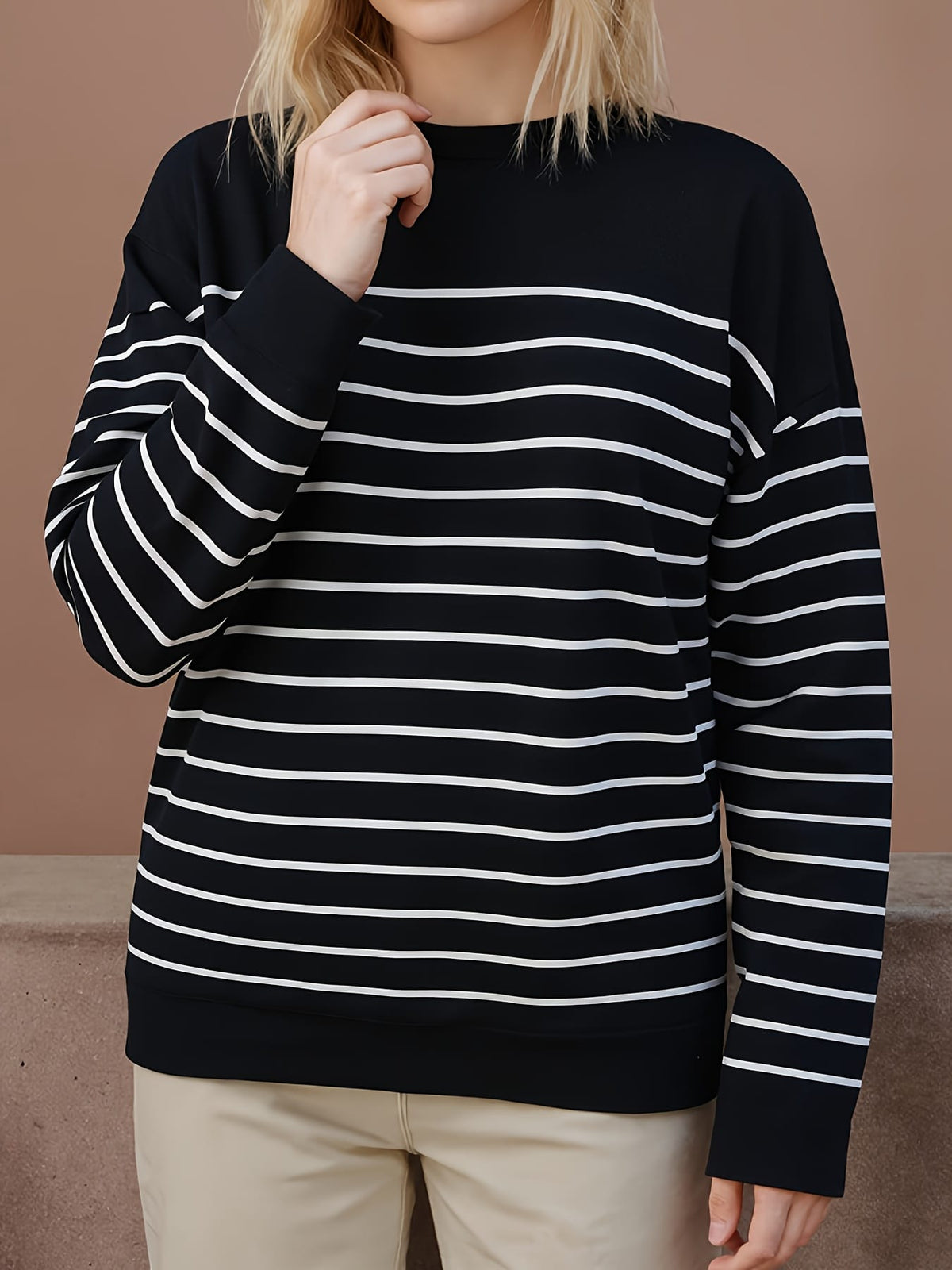 jkthpu-45 Plus Size, Women's Plus Size Round Neck Long