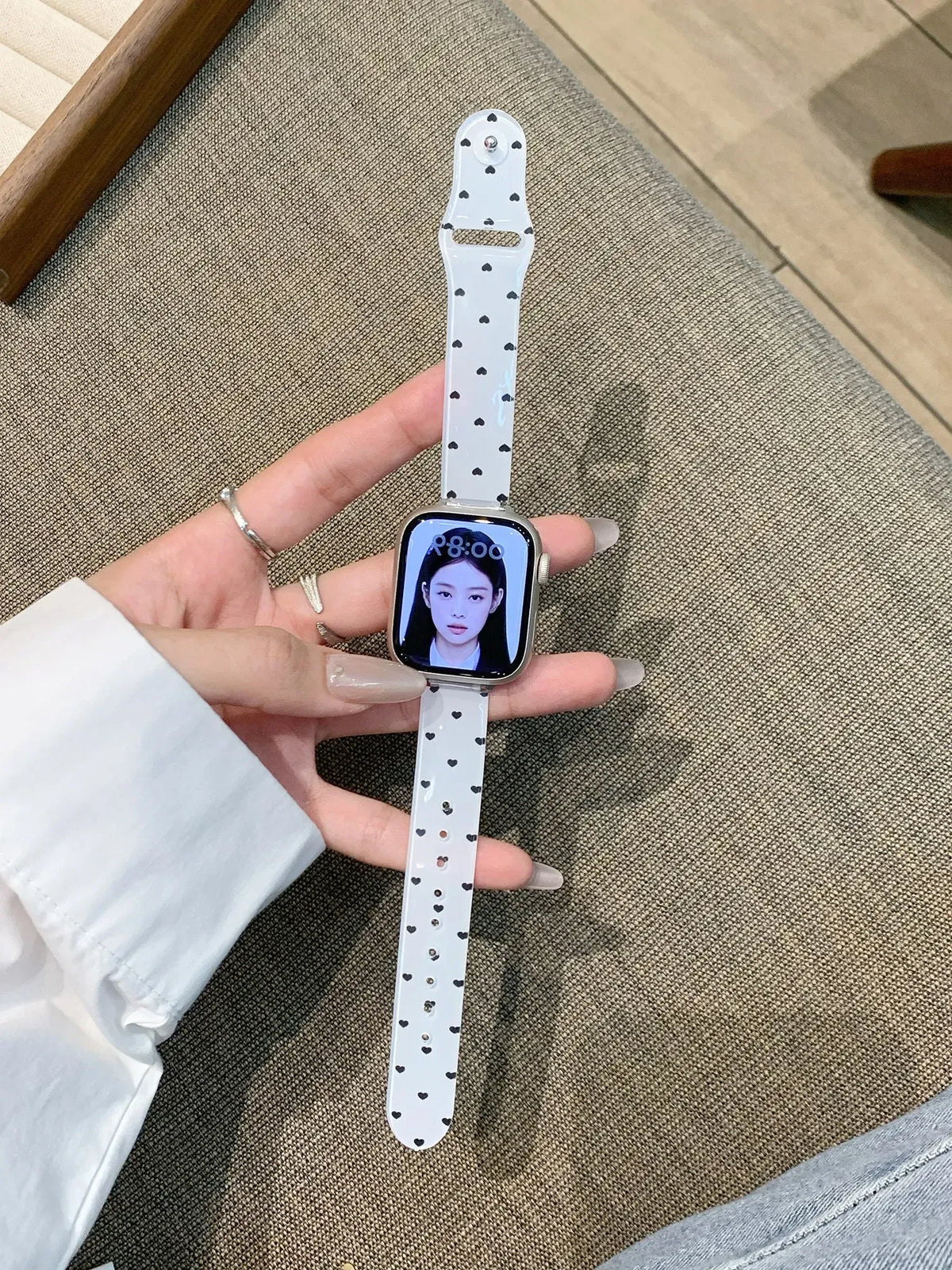 KissICON Popular glossy silicone strap For Apple Watch band women Strap Series 11/10/9/8/7/6/5/4 40mm 41mm 42mm 44mm 45mm 46mm