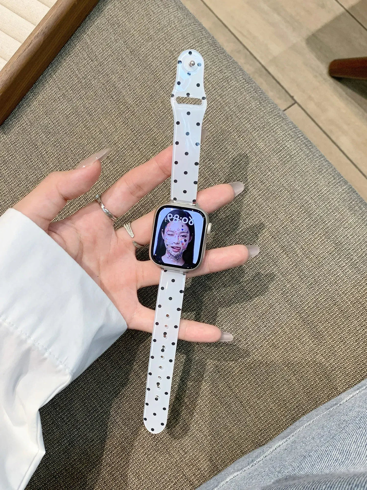 KissICON Popular glossy silicone strap For Apple Watch band women Strap Series 11/10/9/8/7/6/5/4 40mm 41mm 42mm 44mm 45mm 46mm