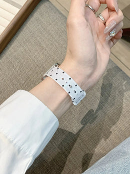 KissICON Popular glossy silicone strap For Apple Watch band women Strap Series 11/10/9/8/7/6/5/4 40mm 41mm 42mm 44mm 45mm 46mm
