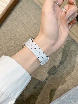 KissICON Popular glossy silicone strap For Apple Watch band women Strap Series 11/10/9/8/7/6/5/4 40mm 41mm 42mm 44mm 45mm 46mm