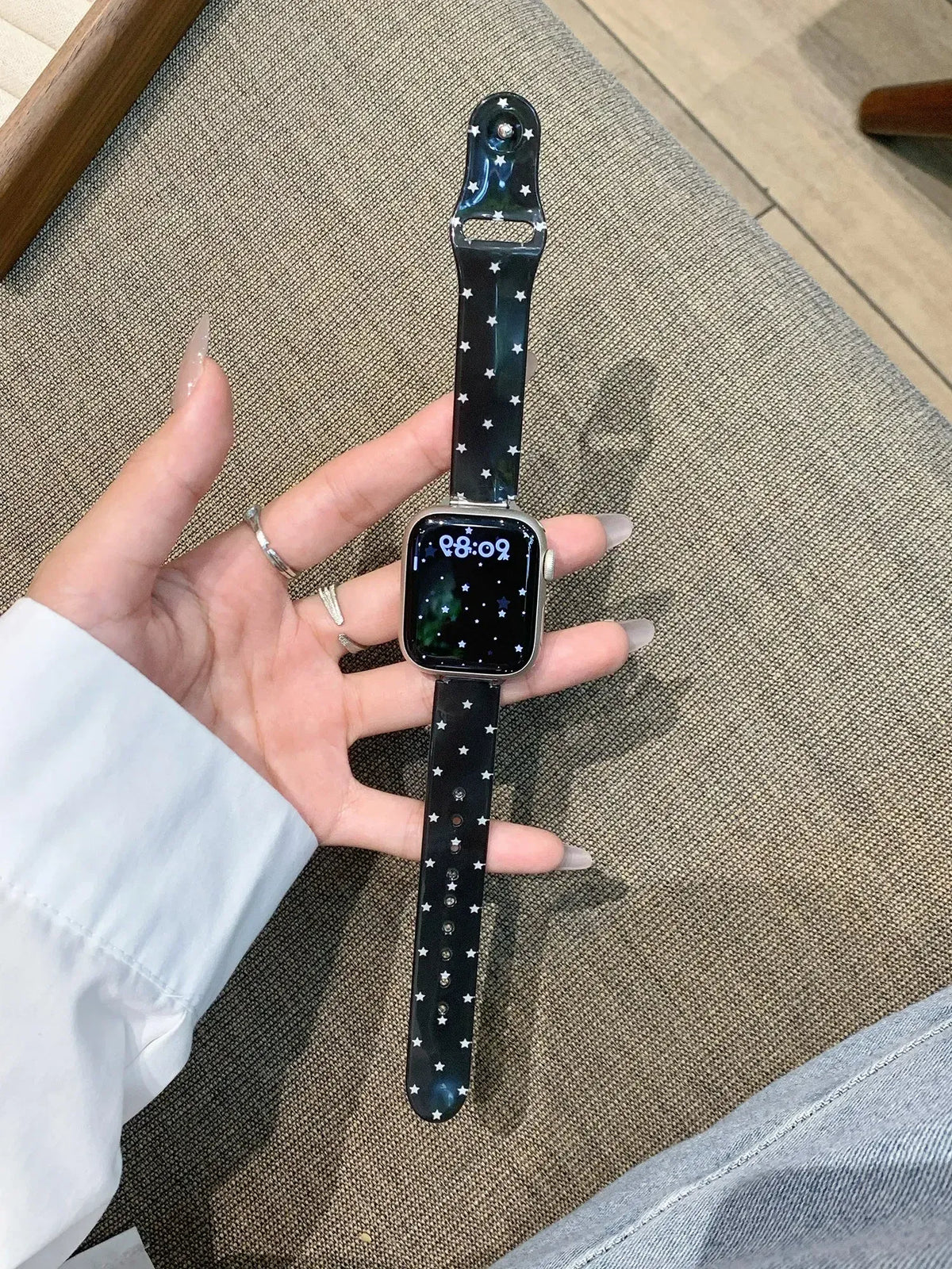 KissICON Popular glossy silicone strap For Apple Watch band women Strap Series 11/10/9/8/7/6/5/4 40mm 41mm 42mm 44mm 45mm 46mm