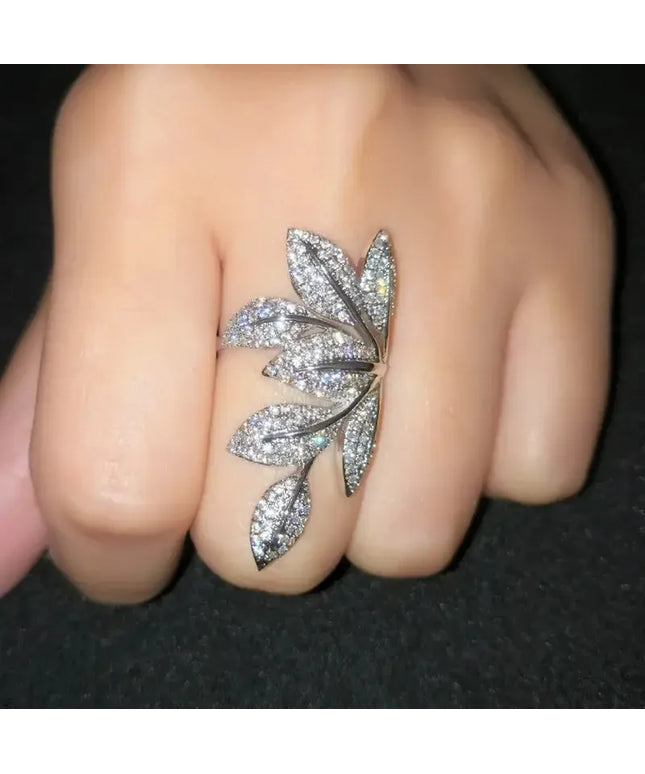 KissICON Q524 / 6 Kissicon Huitan Leaf Ring – Full Paved CZ