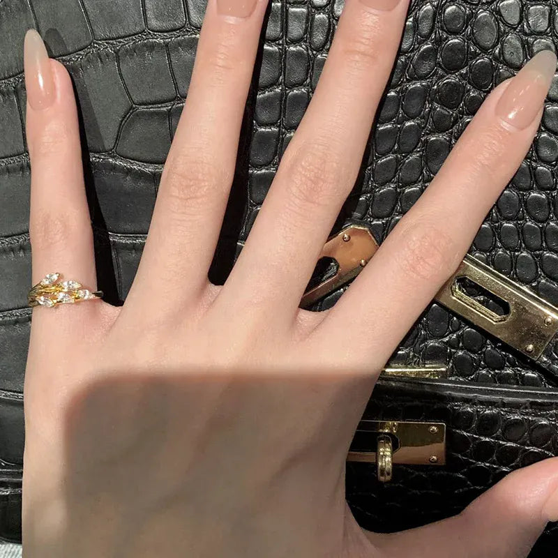 KissICON resizable New Elegant Wheat Ear Diamond Pinky Ring For Women Luxury  Dainty Finger Jewelry Trendy Minimalist Stackable Band High-End Gift