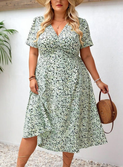 Plus Size Bridgerton-Inspired V-Neck Summer Dress – Short Sleeve Boho Holiday Style
