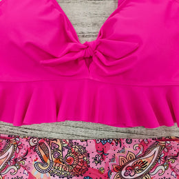 KissICON Seaural Curve V-Neck Ruffled Waist Bikini –