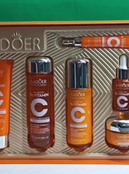 KissICON 【Selected Gift】 Set of Six KissIcon 5-In-1 Vitamin C Skincare Gift Set -