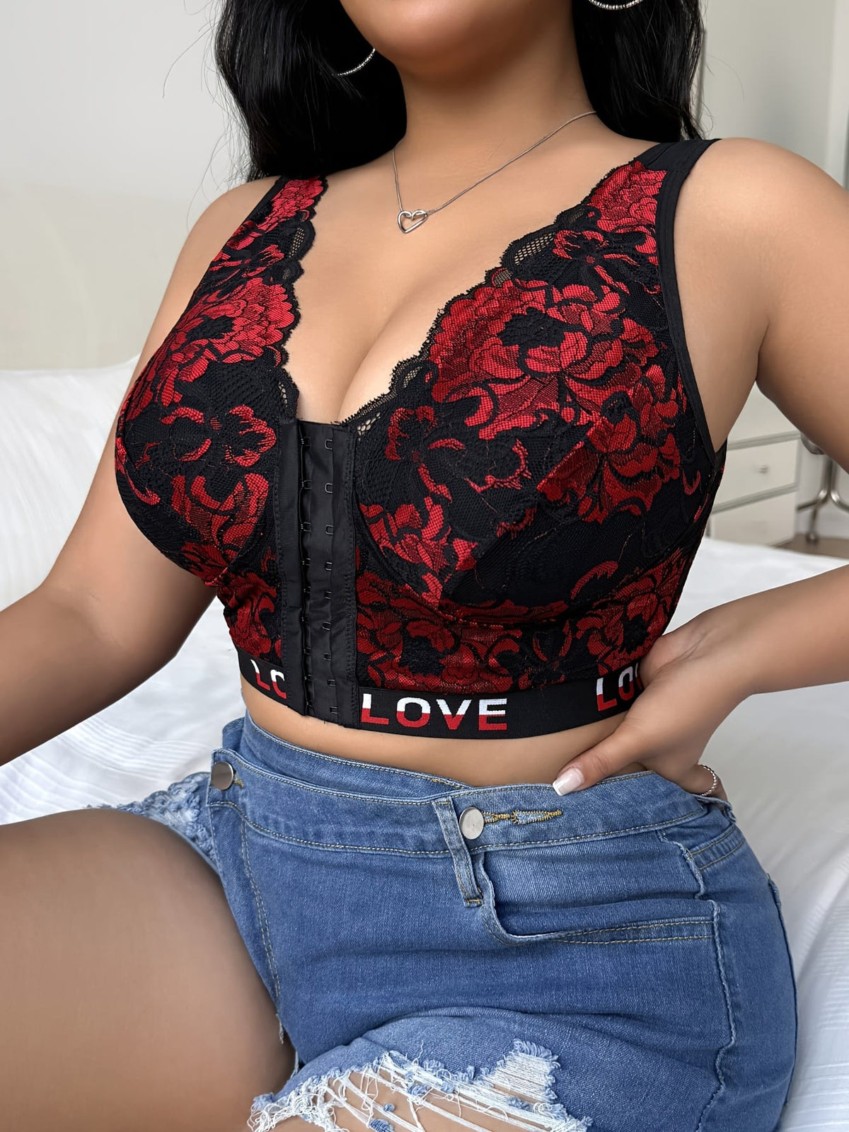 jkthpu-45 Sexy Lace Front Closure Plus Size Bustier Bra