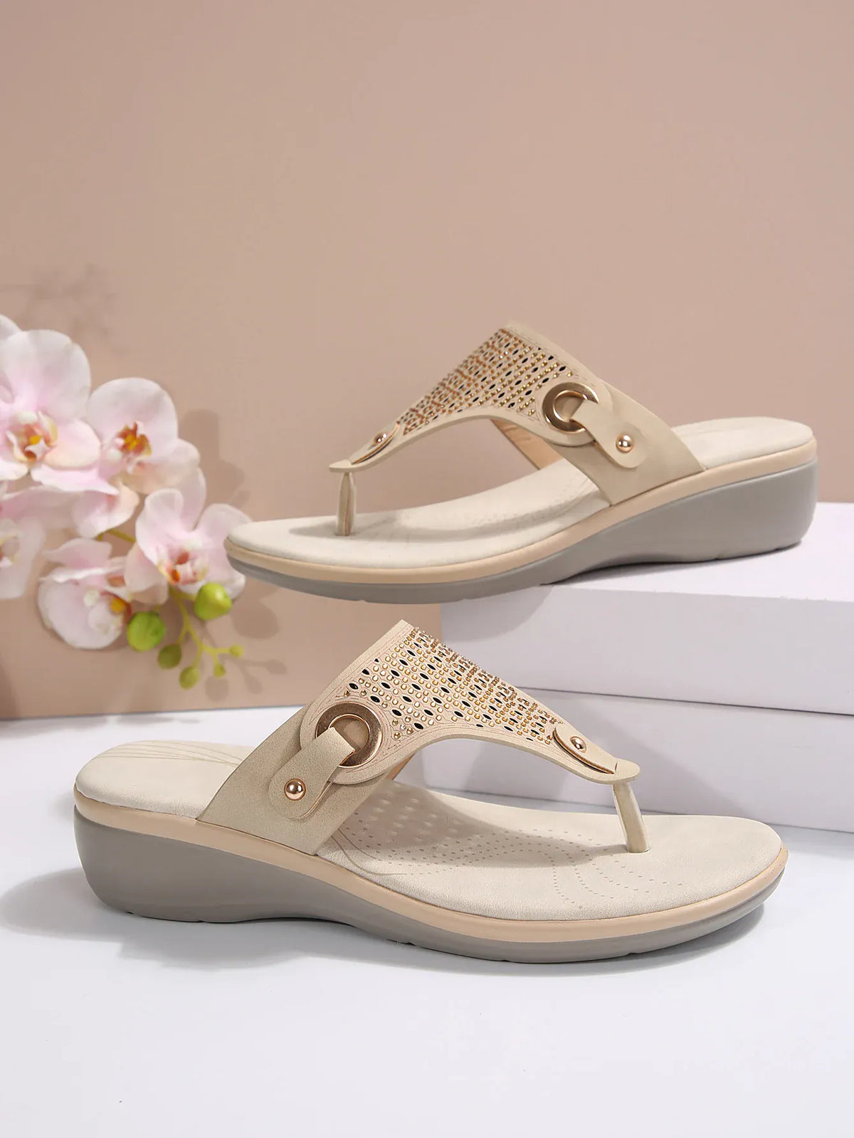 KissICON Sandals Sparkling Wedge Beach Sandals with Rhinestone Split Toe