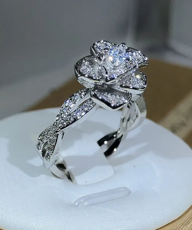 Dropshipman Sterling Silver Intertwined Rose Ring with White Zircon