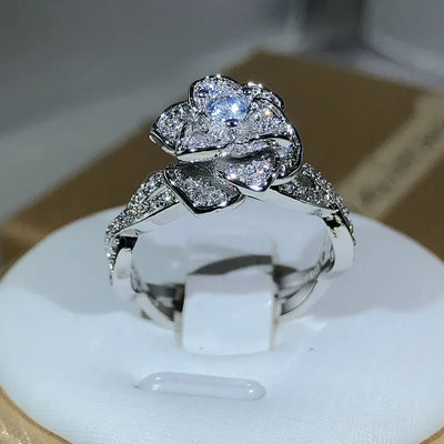 Dropshipman Sterling Silver Intertwined Rose Ring with White Zircon