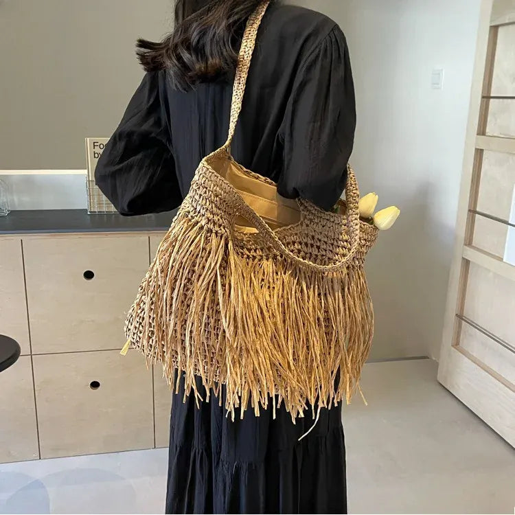KissICON Tassel Hand-woven Holiday Shoulder Bag