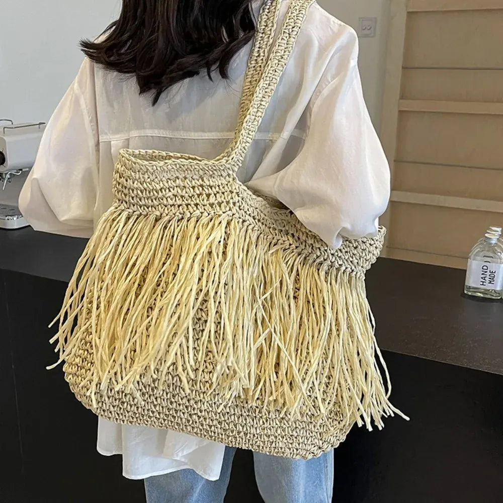 KissICON Tassel Hand-woven Holiday Shoulder Bag