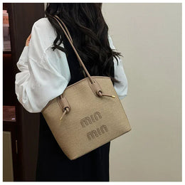 KissICON Textured Handbag – Purse