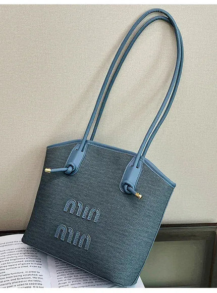 KissICON Textured Handbag – Purse