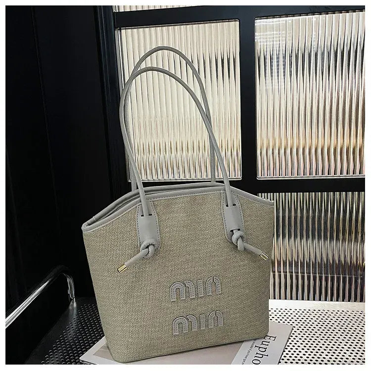 KissICON Textured Handbag – Purse