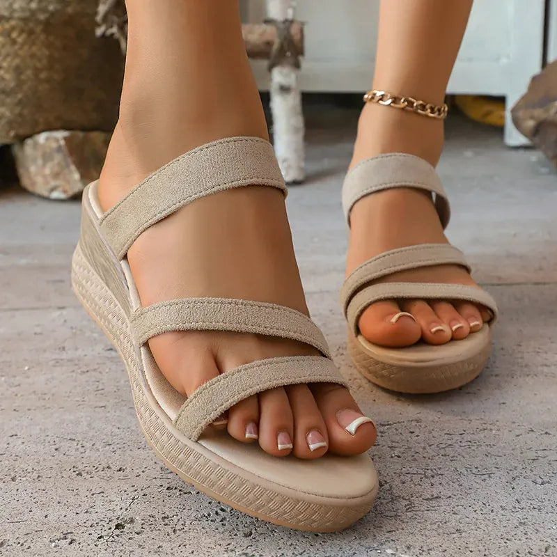 KissICON Thick Sole Chunky Platform Slippers for Women Summer