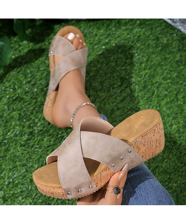 KissICON Thick Sole Chunky Platform Slippers Women Plus Size