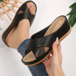 KissICON Thick Sole Non Slip Beach Slippers Women Cross