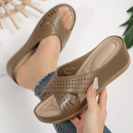 KissICON Thick Sole Non Slip Beach Slippers Women Cross