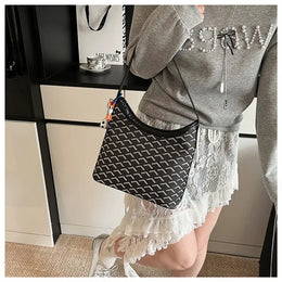 KissICON Tote – Puffed Goose Teeth