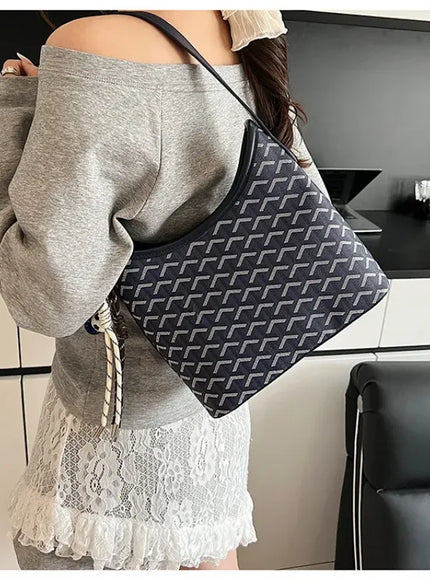 KissICON Tote – Puffed Goose Teeth