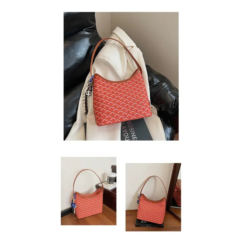 KissICON Tote – Puffed Goose Teeth