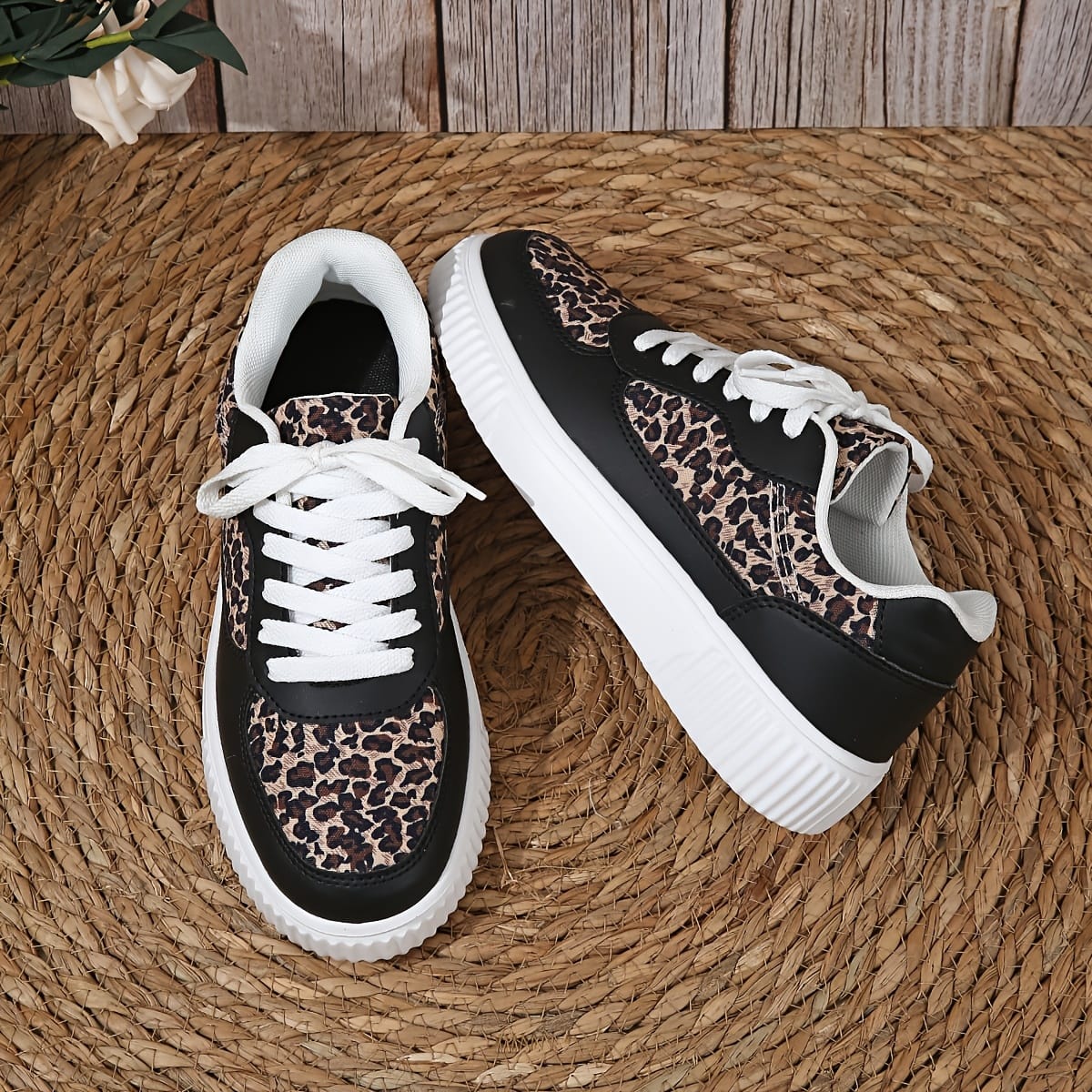 jkthpu-45 Trendy Leopard Print Womens LowTop Sneakers Lightweight Comfort