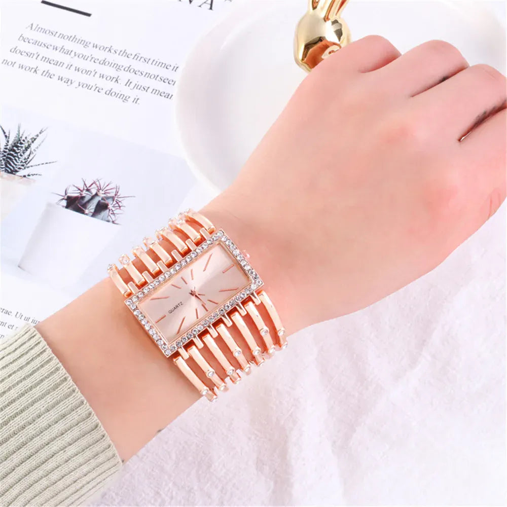 KissICON 💋 UTHAI W24 Women's Quartz Watch - Stainless