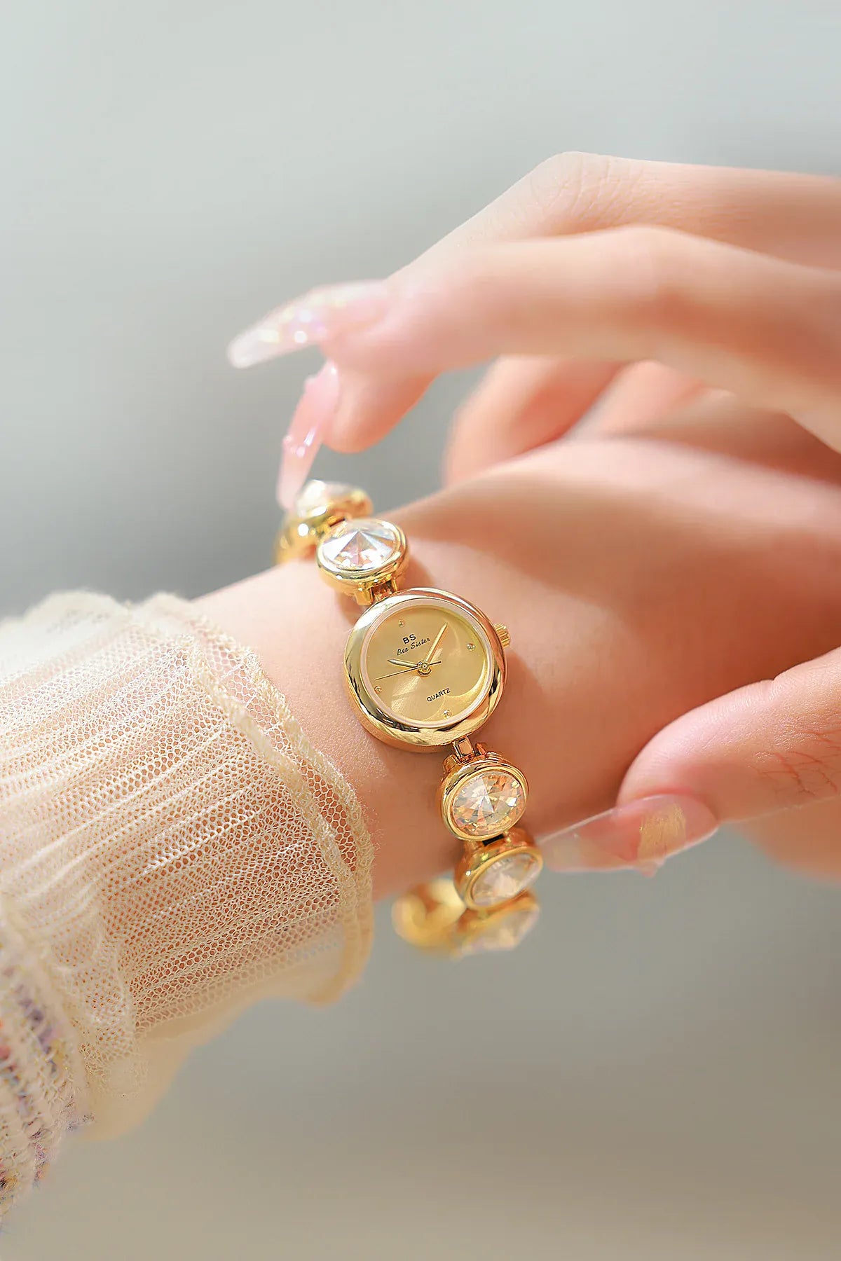 KissICON UTHAI Womens Watch Champagne Gold Waterproof - Quartz