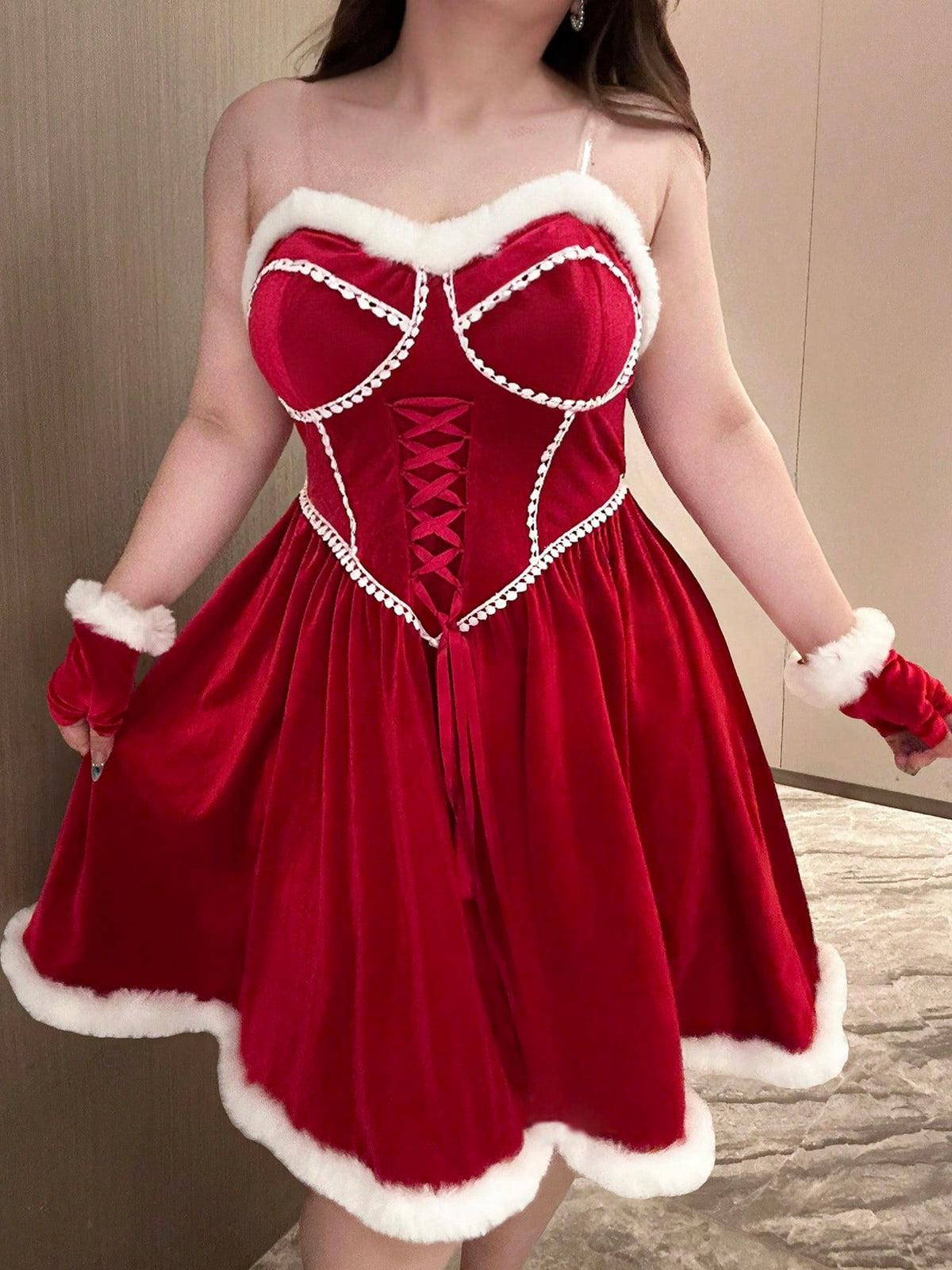 KissICON Vibekara Curve Strapless Dress – Christmas Red