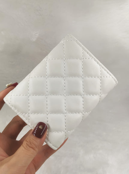 jkthpu-45 Vibrant Hues Chic diamond credit card holder with secure clasp
