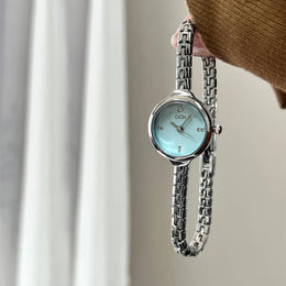 KissICON Vintage Luxury Bracelet Watch For Students - Quartz