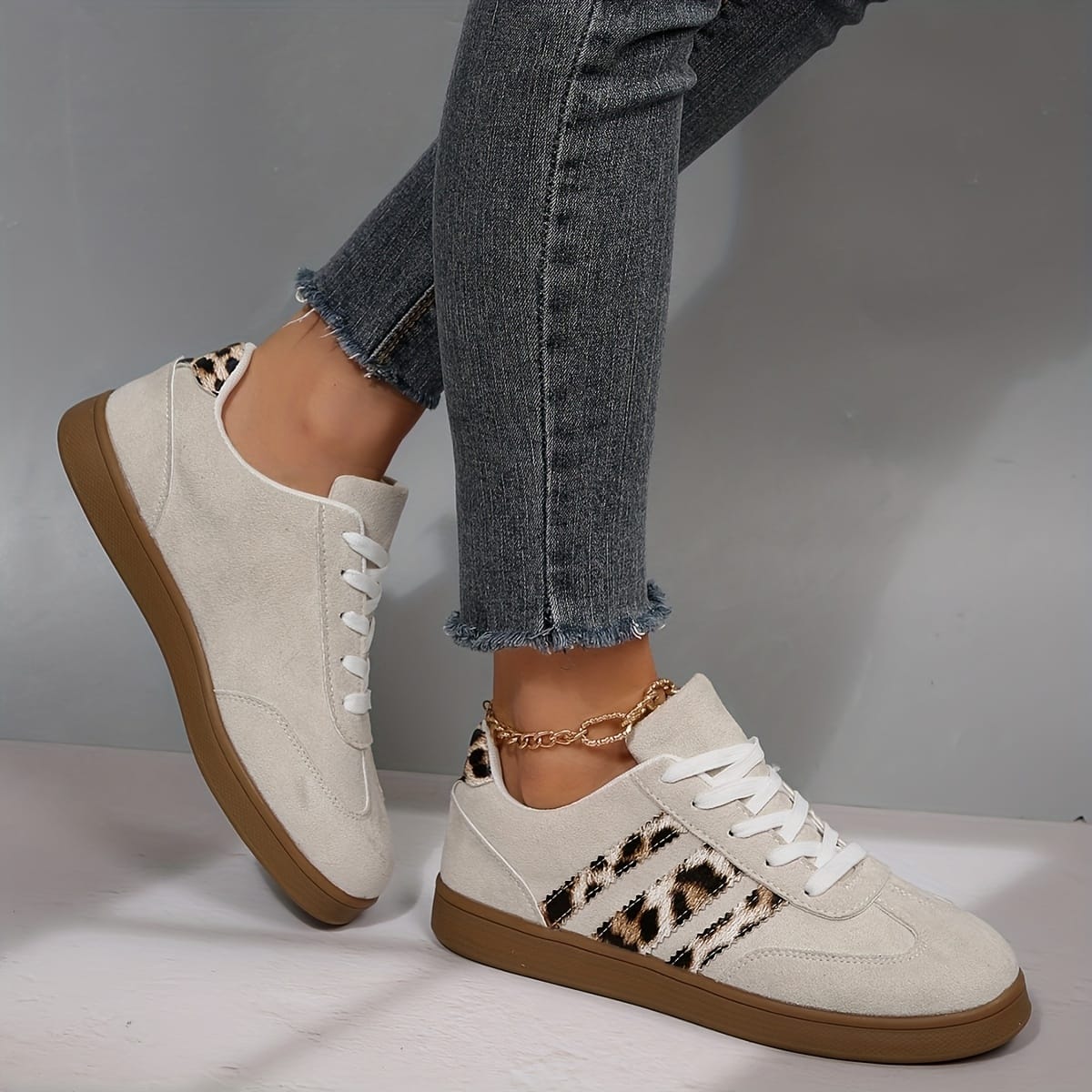 jkthpu-45 Shoes Vintage Stripe Lace-Up Flat Trainers – Women's