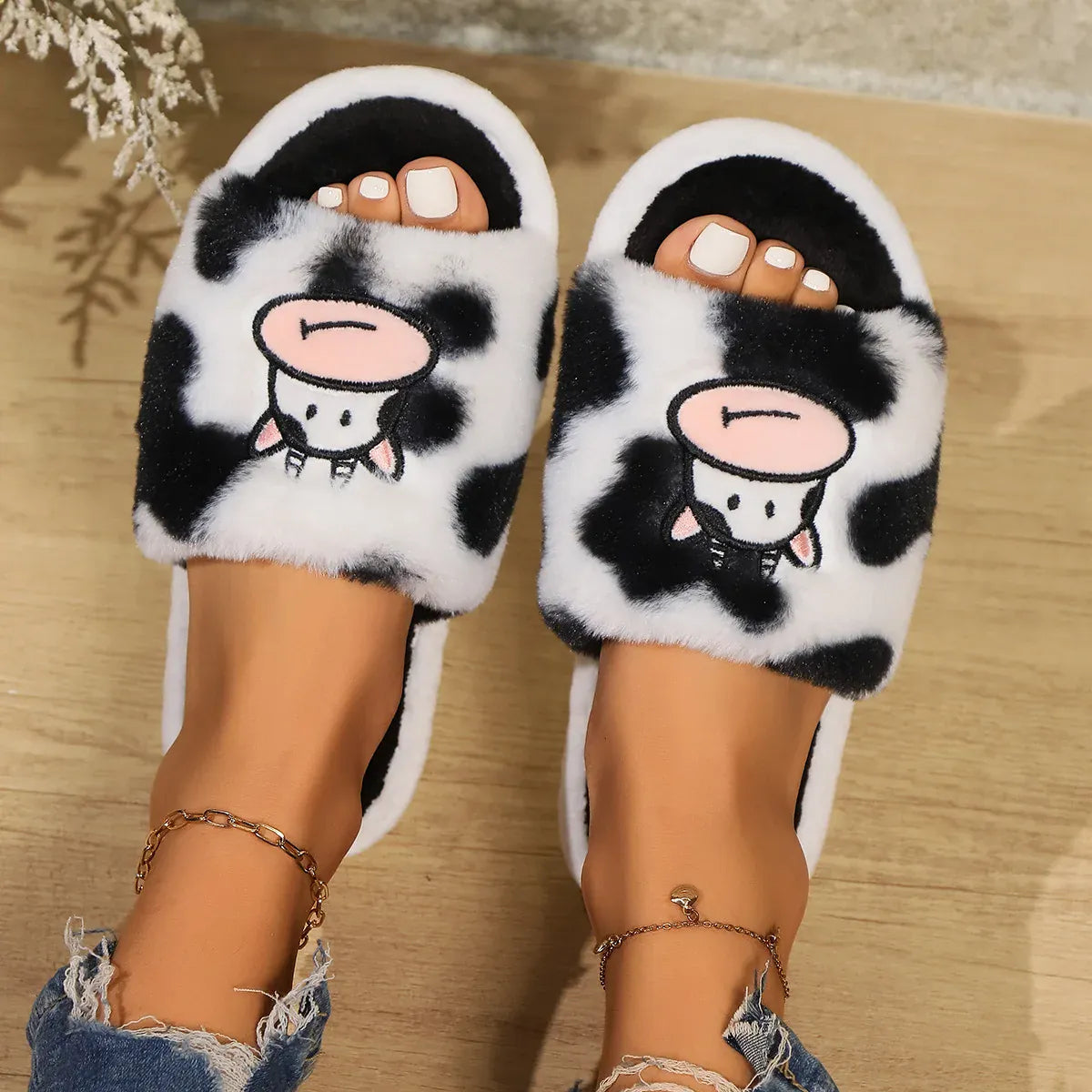 KissICON White 2 / 36-37 / CHINA Smile PoP Cute Women Slippers Indoor Fuzzy Women