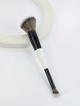 KissICON WHITE 4 Double-Headed Makeup Brushes - Multi-Functional Set